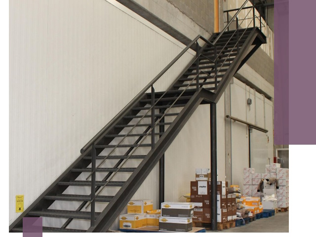 Лестницы для производства в Нововоронеже — изготовление и монтаж