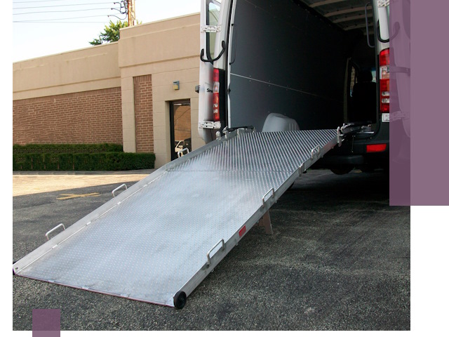 Мобильные пандусы в Нововоронеже — производство, монтаж и аренда