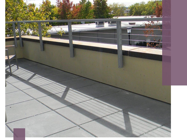 Металлические парапеты под ключ в Нововоронеже: монтаж и изготовление